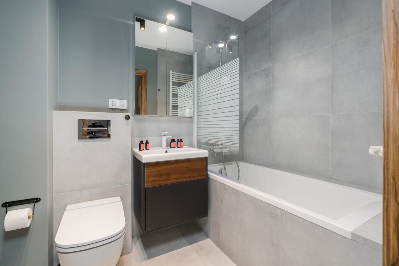 Poznan Serbska 2 Miejsca Parkingowe By Noclegi Renters Dış mekan fotoğraf